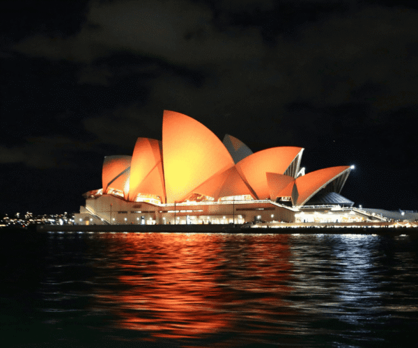 Sun, Surf & Iconic Wonders: Ultimate 12-Day Australia East Coast Adventure