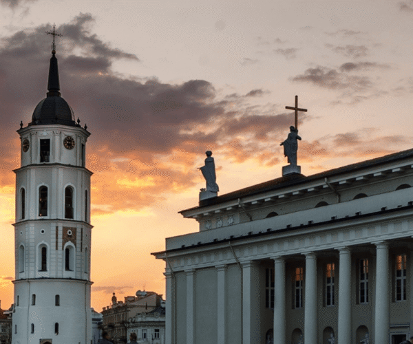 Baroque Jewel of the Baltics: Ultimate 7-Day Vilnius Discovery Tour